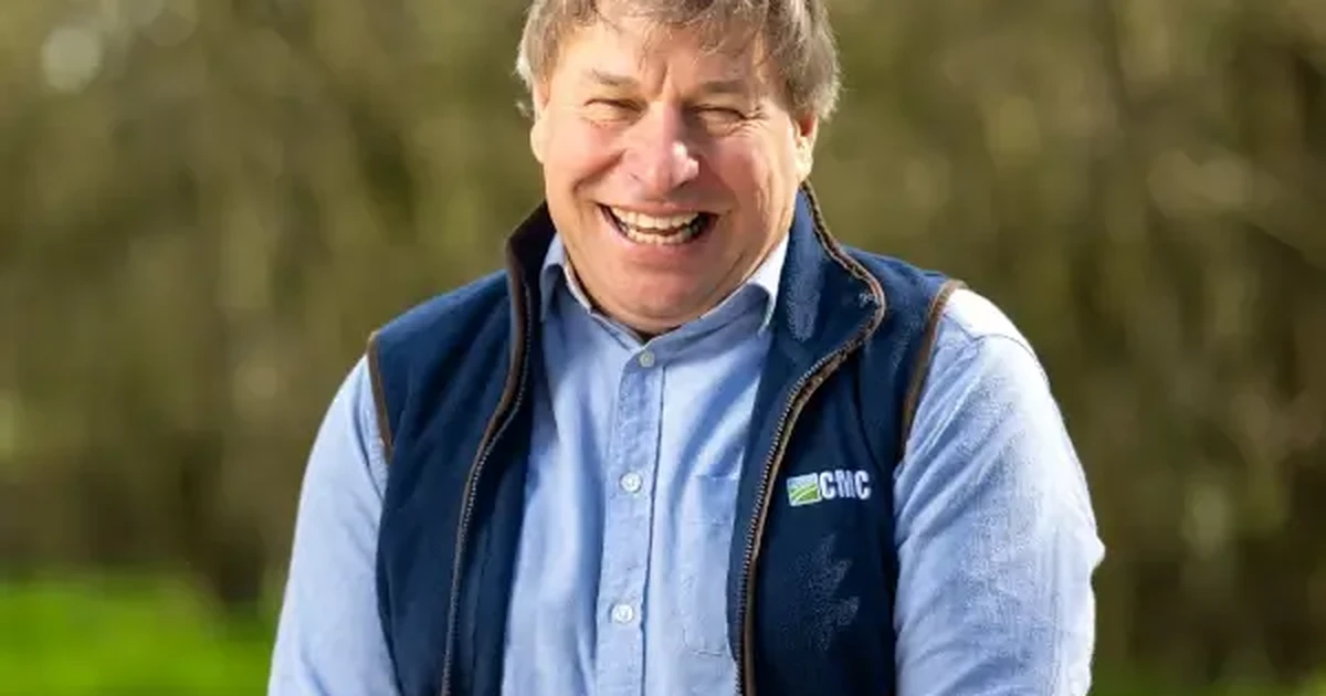 Colin Gravatt : Animal feed specialists for cattle, sheep and poultry ...